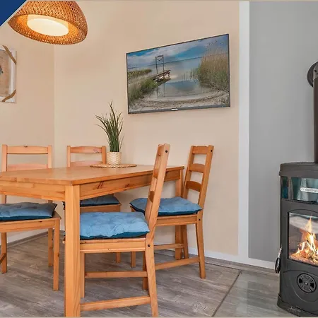 Ferienwohnung Mit Kamin Am Achterwasser In Luetow Apartament Lutow